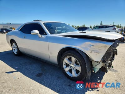 Czwarte zdjęcie samochodu z boku: 2009 DODGE CHALLENGER SE VIN:2B3LJ44V29H551547 - miniatura