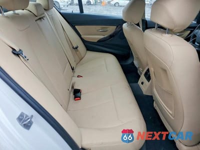 Zdjęcie 10 z 12 samochodu: 2018 BMW 320 XI VIN:WBA8E5G50JNU47481 - miniatura