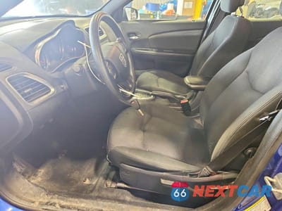 Zdjęcie 7 z 12 samochodu: 2014 DODGE AVENGER SE VIN:1C3CDZAB2EN140622 - miniatura