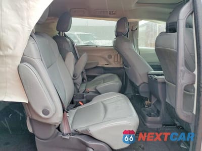 Zdjęcie 11 z 13 samochodu: 2021 TOYOTA SIENNA XLE 7-PASSENGER VIN:5TDYRKEC0MS058359 - miniatura