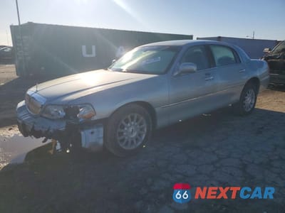2007 LINCOLN TOWN CAR SIGNATURE 1LNHM81W87Y627240 - główne zdjęcie licytacji z USA - miniatura