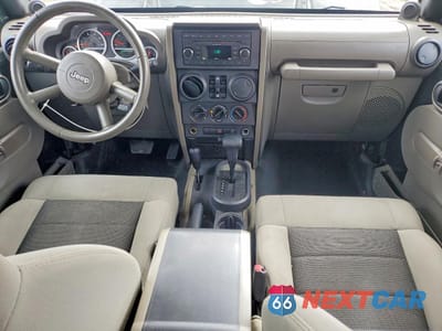 Zdjęcie 8 z 13 samochodu: 2010 JEEP WRANGLER UNLIMITED SPORT VIN:1J4BA3H19AL151191 - miniatura