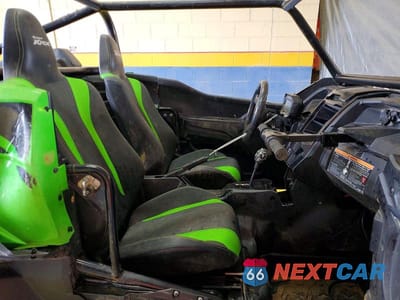 Piąte zdjęcie samochodu w środku: 2023 KAWASAKI TERYX KRX 1000 UTILITY VEHICLE VIN:JKARFCA14PB519219 - miniatura