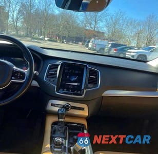 Zdjęcie 9 z 13 samochodu: 2016 VOLVO XC90 T5 VIN:YV4102XK2G1072214 - miniatura