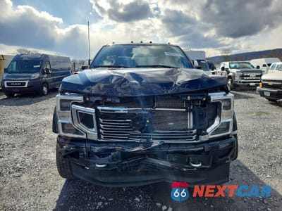 Piąte zdjęcie samochodu w środku: 2021 FORD F450 SUPER DUTY VIN:1FT8W4DT5MED69958 - miniatura