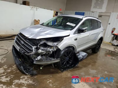 2017 FORD ESCAPE TITANIUM 1FMCU9J90HUB41587 - główne zdjęcie licytacji z USA - miniatura