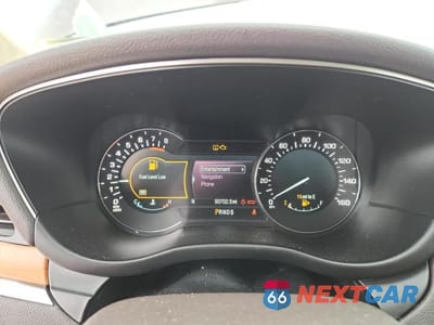 Zdjęcie 9 z 13 samochodu: 2016 LINCOLN MKC RESERVE VIN:5LMTJ3DHXGUJ01103 - miniatura