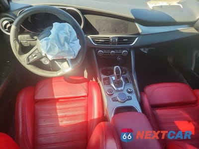 Zdjęcie 8 z 11 samochodu: 2024 ALFA ROMEO GIULIA TI VIN:ZARFAMBN8R7682837 - miniatura