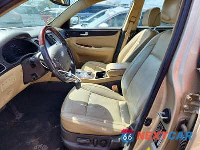 Zdjęcie 7 z 11 samochodu: 2012 HYUNDAI GENESIS 4.6L V8 VIN:KMHGC4DF8CU171891 - miniatura