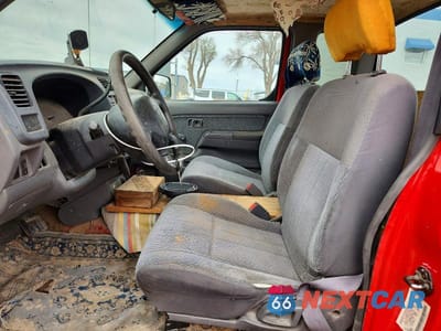Zdjęcie 7 z 11 samochodu: 1998 NISSAN FRONTIER XE VIN:1N6DD26S1WC305070 - miniatura