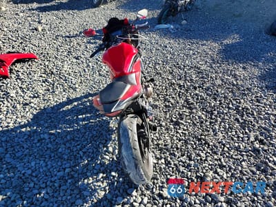 Zdjęcie 6 z 11 samochodu: 2022 HONDA CBR500 RA VIN:MLHPC6254N5300570 - miniatura