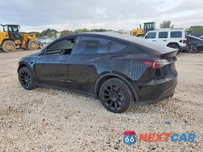 Drugie zdjęcie samochodu z przodu: 2024 TESLA MODEL Y VIN:7SAYGDEE7RA214671 - miniatura
