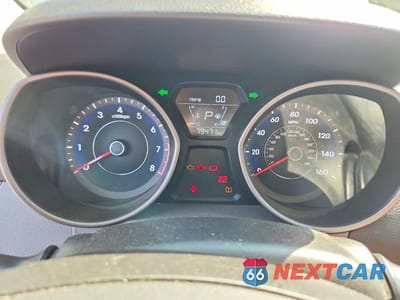 Zdjęcie 9 z 11 samochodu: 2014 HYUNDAI ELANTRA SE VIN:5NPDH4AE0EH496942 - miniatura