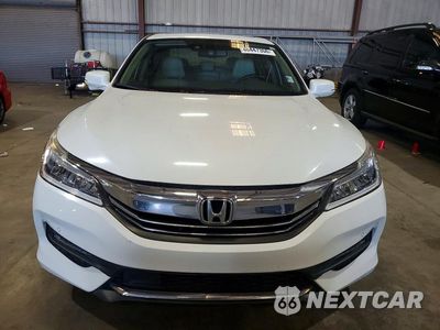 Piąte zdjęcie samochodu w środku: 2017 HONDA ACCORD TOURING VIN:1HGCR3F91HA045904 - miniatura