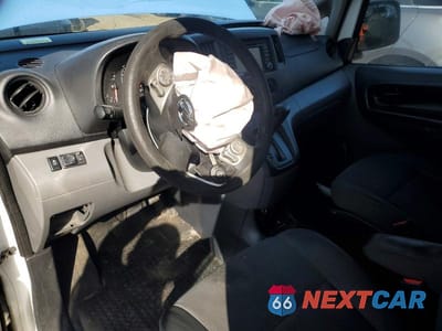 Zdjęcie 8 z 11 samochodu: 2017 NISSAN NV200 SV VIN:3N6CM0KN1HK711184 - miniatura