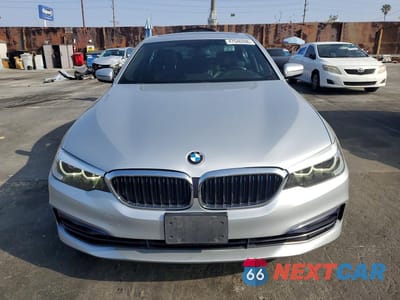 Piąte zdjęcie samochodu w środku: 2018 BMW 530E VIN:WBAJA9C5XJB033426 - miniatura