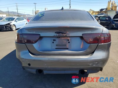 Zdjęcie 6 z 12 samochodu: 2017 JAGUAR XE PREMIUM VIN:SAJAD4BG1HA965841 - miniatura