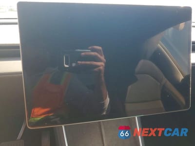 Zdjęcie 9 z 12 samochodu: 2026 TESLA MODEL Y VIN:7SAYGDED8TF451929 - miniatura