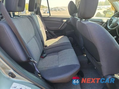 Zdjęcie 11 z 13 samochodu: 2004 TOYOTA RAV4 BASE VIN:JTEGD20V540027562 - miniatura