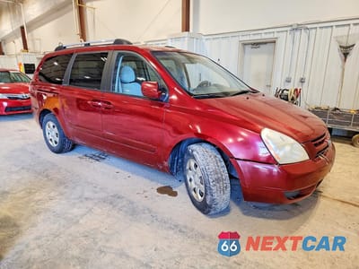 Czwarte zdjęcie samochodu z boku: 2008 KIA SEDONA LX VIN:KNDMB233286220990 - miniatura