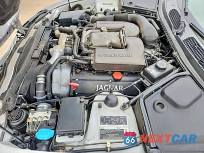 Zdjęcie 11 z 13 samochodu: 2002 JAGUAR XKR VIN:SAJDA42B32PA26627 - miniatura