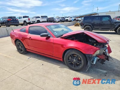 Czwarte zdjęcie samochodu z boku: 2013 FORD MUSTANG VIN:1ZVBP8AM4D5216136 - miniatura