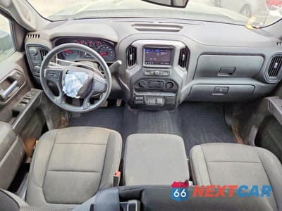 Zdjęcie 8 z 12 samochodu: 2019 CHEVROLET SILVERADO K1500 CUSTOM VIN:3GCUYBEFXKG700819 - miniatura