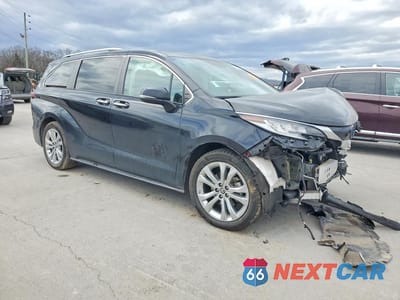 Czwarte zdjęcie samochodu z boku: 2022 TOYOTA SIENNA PLATINUM 7-PASSENGER VIN:5TDERKEC9NS098668 - miniatura