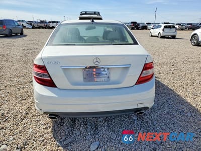 Zdjęcie 6 z 12 samochodu: 2011 MERCEDES-BENZ C 300 VIN:WDDGF5EB5BR151280 - miniatura