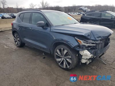 Czwarte zdjęcie samochodu z boku: 2022 VOLVO XC40 P8 RECHARGE ULTIMATE VIN:YV4ED3UB2N2678197 - miniatura