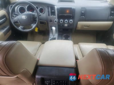 Zdjęcie 8 z 13 samochodu: 2010 TOYOTA SEQUOIA LIMITED VIN:5TDJY5G1XAS038052 - miniatura