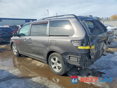 Drugie zdjęcie samochodu z przodu: 2011 TOYOTA SIENNA XLE VIN:5TDDK3DC6BS023610 - miniatura