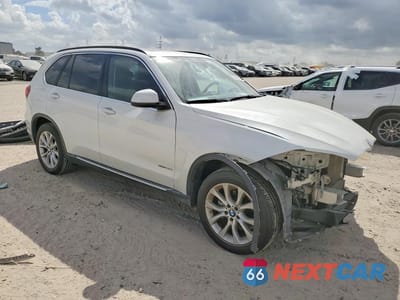 Czwarte zdjęcie samochodu z boku: 2016 BMW X5 SDRIVE35I VIN:5UXKR2C57G0R73211 - miniatura