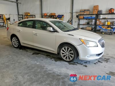 Czwarte zdjęcie samochodu z boku: 2014 BUICK LACROSSE VIN:1G4GB5G34EF205116 - miniatura