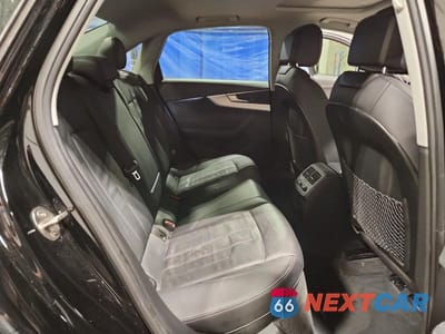 Zdjęcie 10 z 13 samochodu: 2018 AUDI A4 PROGRESSIV VIN:WAUBNAF42JA142336 - miniatura
