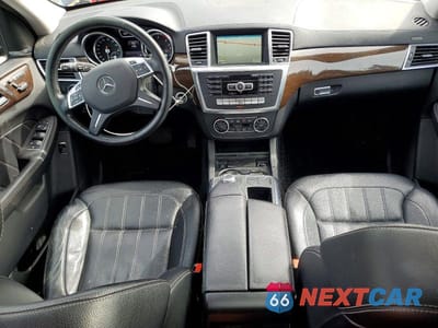 Zdjęcie 8 z 13 samochodu: 2015 MERCEDES-BENZ GL 350 BLUETEC VIN:4JGDF2EEXFA484953 - miniatura