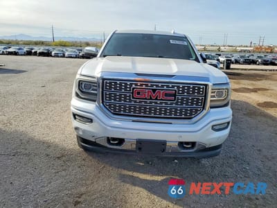 Piąte zdjęcie samochodu w środku: 2017 GMC SIERRA K1500 DENALI VIN:3GTU2PEJ5HG307841 - miniatura