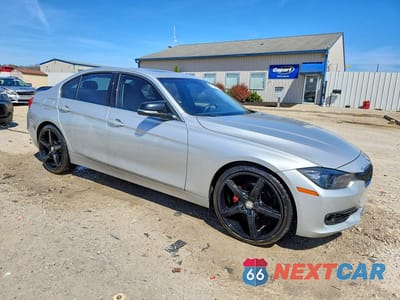 Czwarte zdjęcie samochodu z boku: 2012 BMW 328 I VIN:WBA3A5G53CNP17229 - miniatura