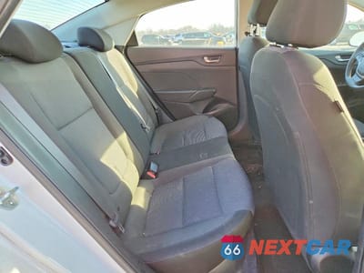 Zdjęcie 10 z 12 samochodu: 2019 HYUNDAI ACCENT VIN:3KPC24A35KE068067 - miniatura