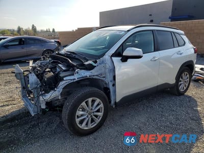 2022 TOYOTA COROLLA CROSS LE 7MUCAABG7NV032514 - główne zdjęcie licytacji z USA - miniatura