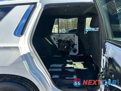 Zdjęcie 7 z 10 samochodu: 2023 CHEVROLET TAHOE C1500 VIN:1GNSCLED6PR285782 - miniatura