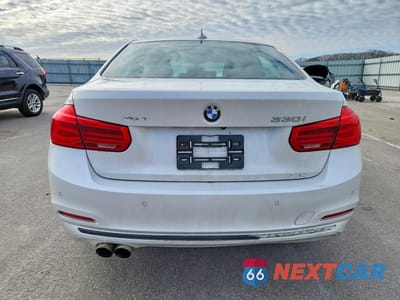 Zdjęcie 6 z 13 samochodu: 2017 BMW 330 XI VIN:WBA8D9G35HNU63663 - miniatura