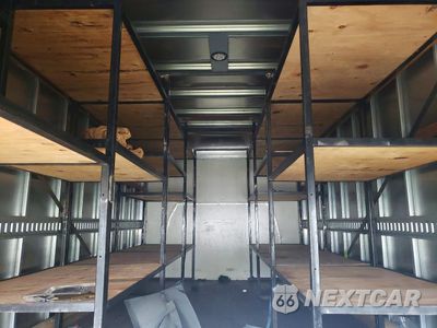 Zdjęcie 10 z 13 samochodu: 2019 FORD E450 BOX TRUCK VIN:1FDXE4FS3KDC04122 - miniatura