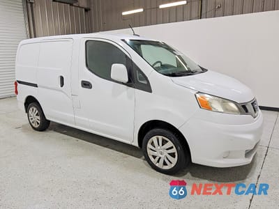 Czwarte zdjęcie samochodu z boku: 2015 NISSAN NV200 SV VIN:3N6CM0KNXFK715456 - miniatura