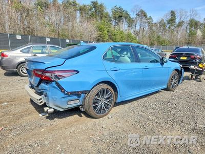 Trzecie zdjęcie samochodu z tyłu: 2024 TOYOTA CAMRY SE VIN:4T1G11AK8RU211787 - miniatura