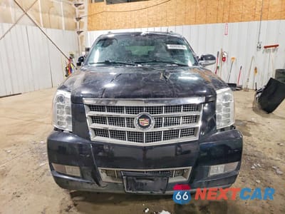 Piąte zdjęcie samochodu w środku: 2013 CADILLAC ESCALADE VIN:1GYS4KEF9DR347831 - miniatura