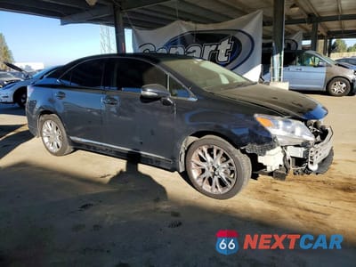 Czwarte zdjęcie samochodu z boku: 2010 LEXUS HS 250H PREMIUM VIN:JTHBB1BAXA2018749 - miniatura
