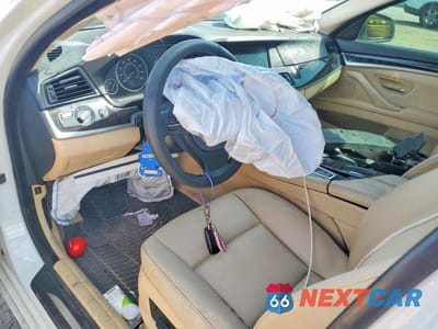 Zdjęcie 8 z 12 samochodu: 2012 BMW 528 XI VIN:WBAXH5C53CDW02235 - miniatura