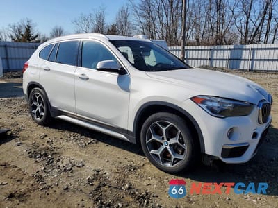 Czwarte zdjęcie samochodu z boku: 2018 BMW X1 XDRIVE28I VIN:WBXHT3C30J5L28575 - miniatura
