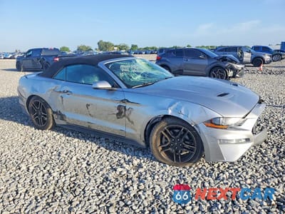 Czwarte zdjęcie samochodu z boku: 2020 FORD MUSTANG VIN:1FATP8UH3L5179879 - miniatura